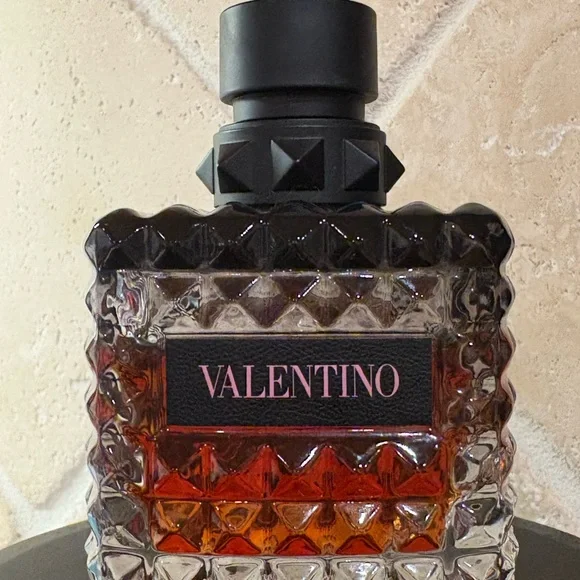 🖤 Valentino Donna Born in Roma Intense Eau de Parfum•VGUC•3.4OZ•$185🖤 - Picture 7 of 7